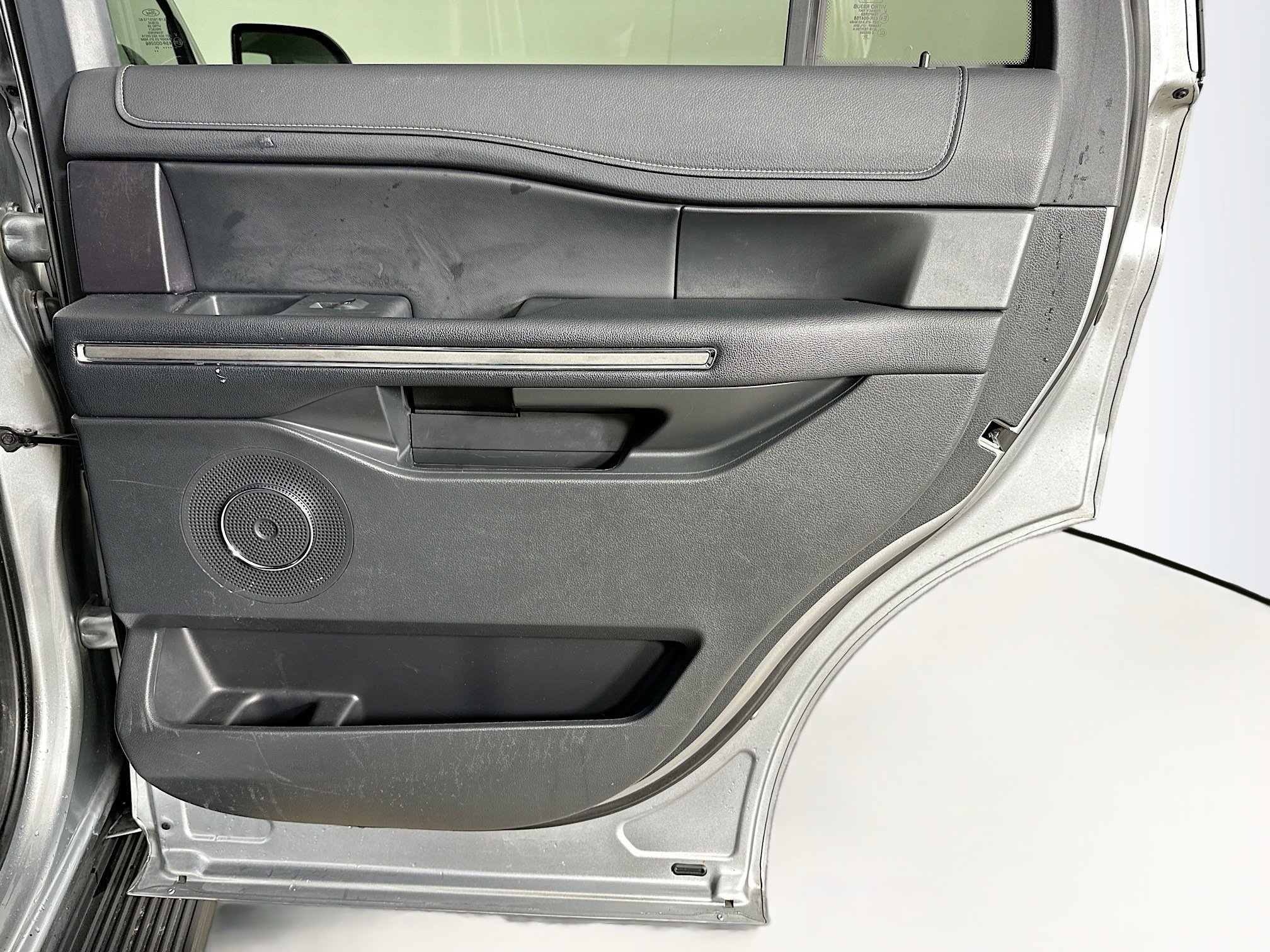 Used 2024 Ford Expedition XLT image 32