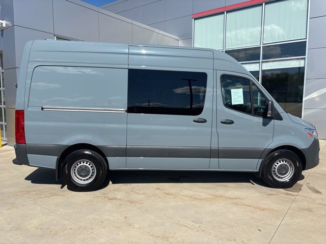 Used 2024 Mercedes-Benz Sprinter 2500 image 8