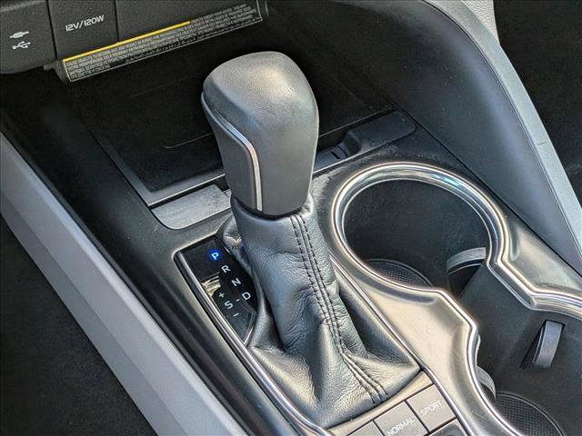 Used 2019 Toyota Camry XSE image 11