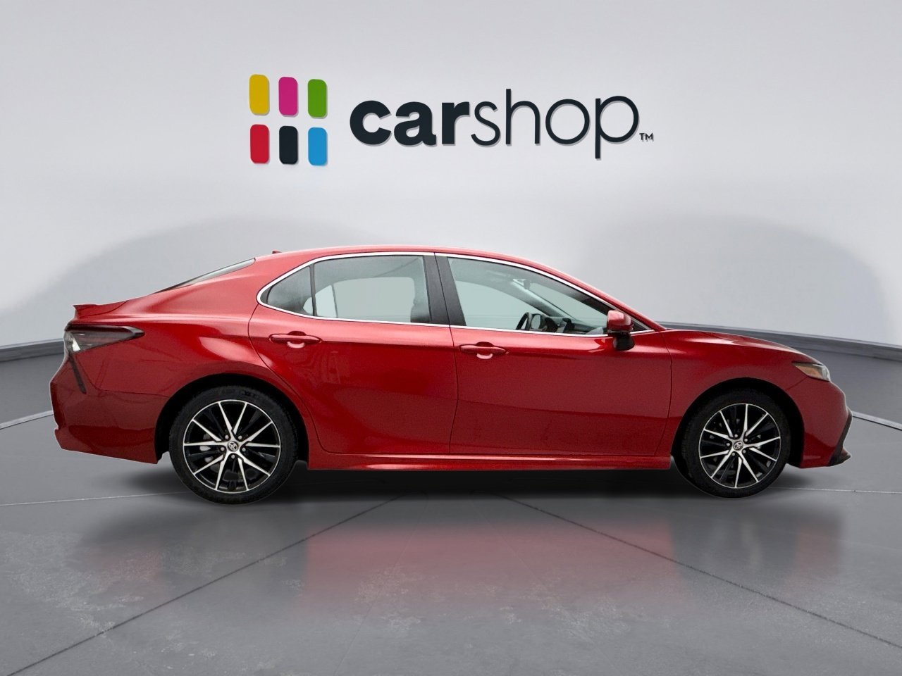 Used 2024 Toyota Camry SE image 6