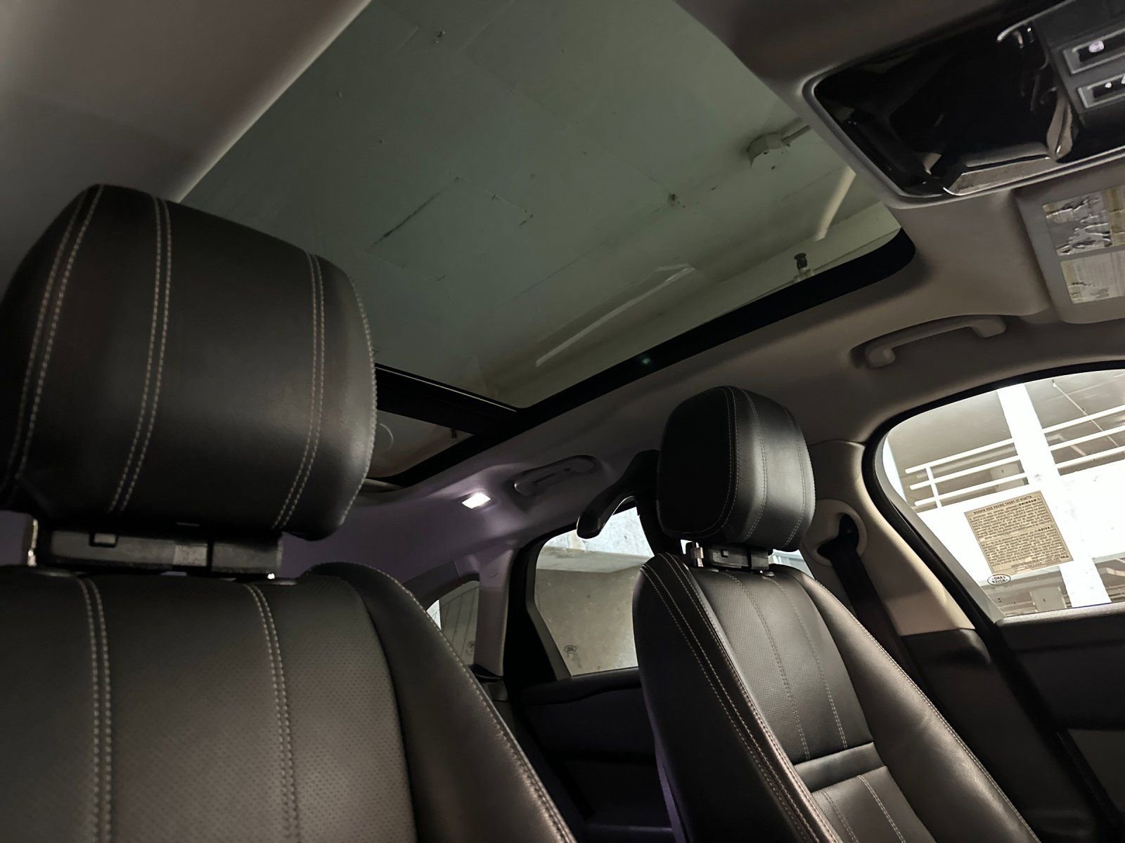 Used 2020 Land Rover Range Rover Velar S image 23