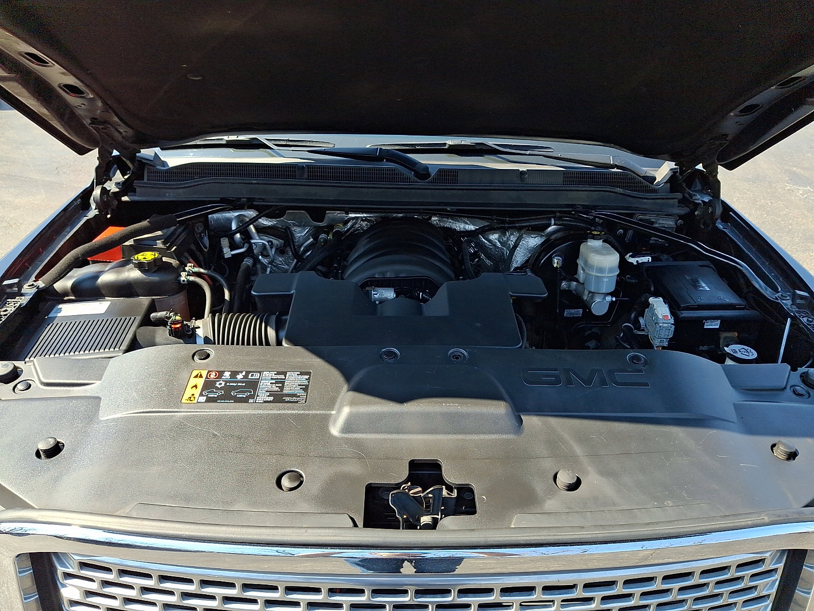 Used 2017 GMC Yukon XL Denali w/ Open Road Package image 33