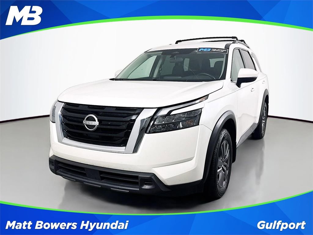 Used 2024 Nissan Pathfinder SV FWD image 1