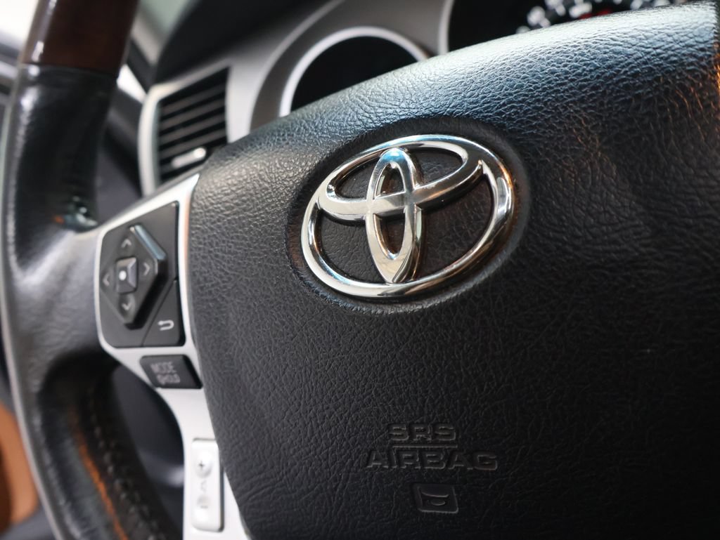 Used 2016 Toyota Sequoia Platinum AWD/4WD image 24
