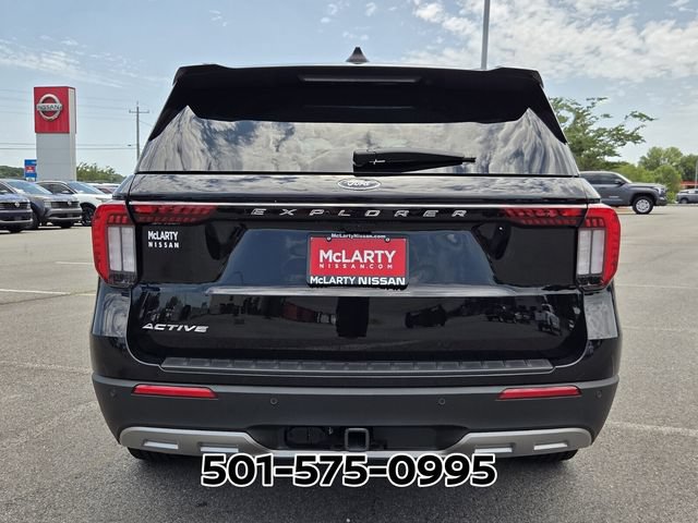 Used 2025 Ford Explorer Active w/ Active Comfort Package RWD image 4