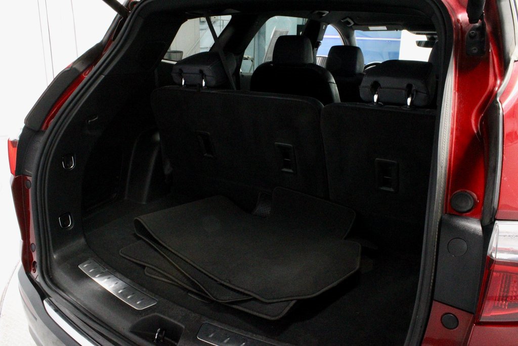 Used 2024 Buick Enclave Premium image 16