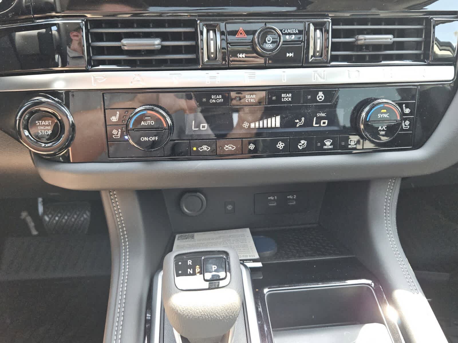 New 2026 Nissan Pathfinder Platinum FWD image 10