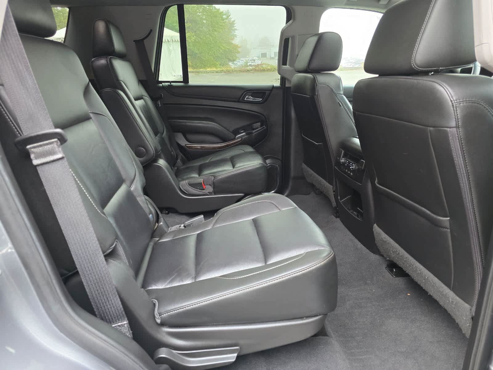 Used 2019 Chevrolet Tahoe LT w/ LT Signature Package AWD/4WD image 27