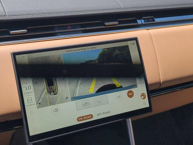 New 2026 Land Rover Range Rover Long Wheelbase SE AWD/4WD image 10