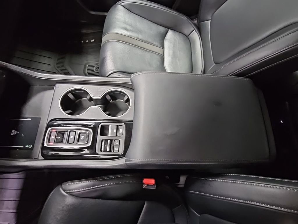 Used 2023 Honda Pilot Touring image 23