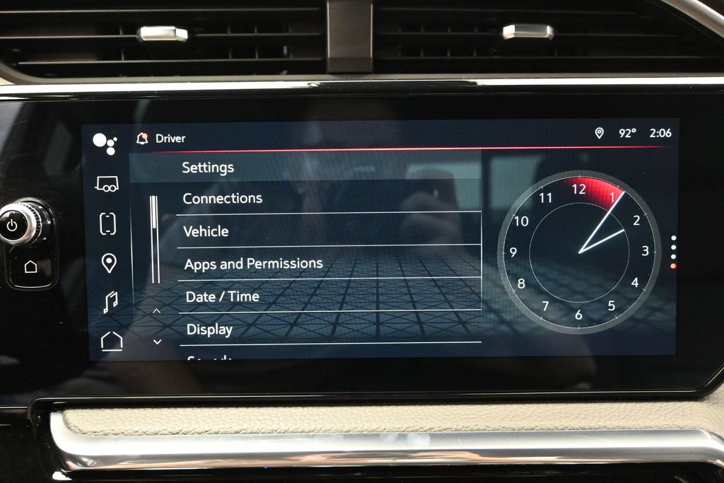 Used 2024 GMC Sierra 1500 Denali w/ Technology Package AWD/4WD image 41