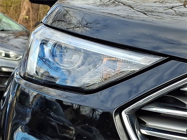 Used 2024 Ford Edge Titanium image 9