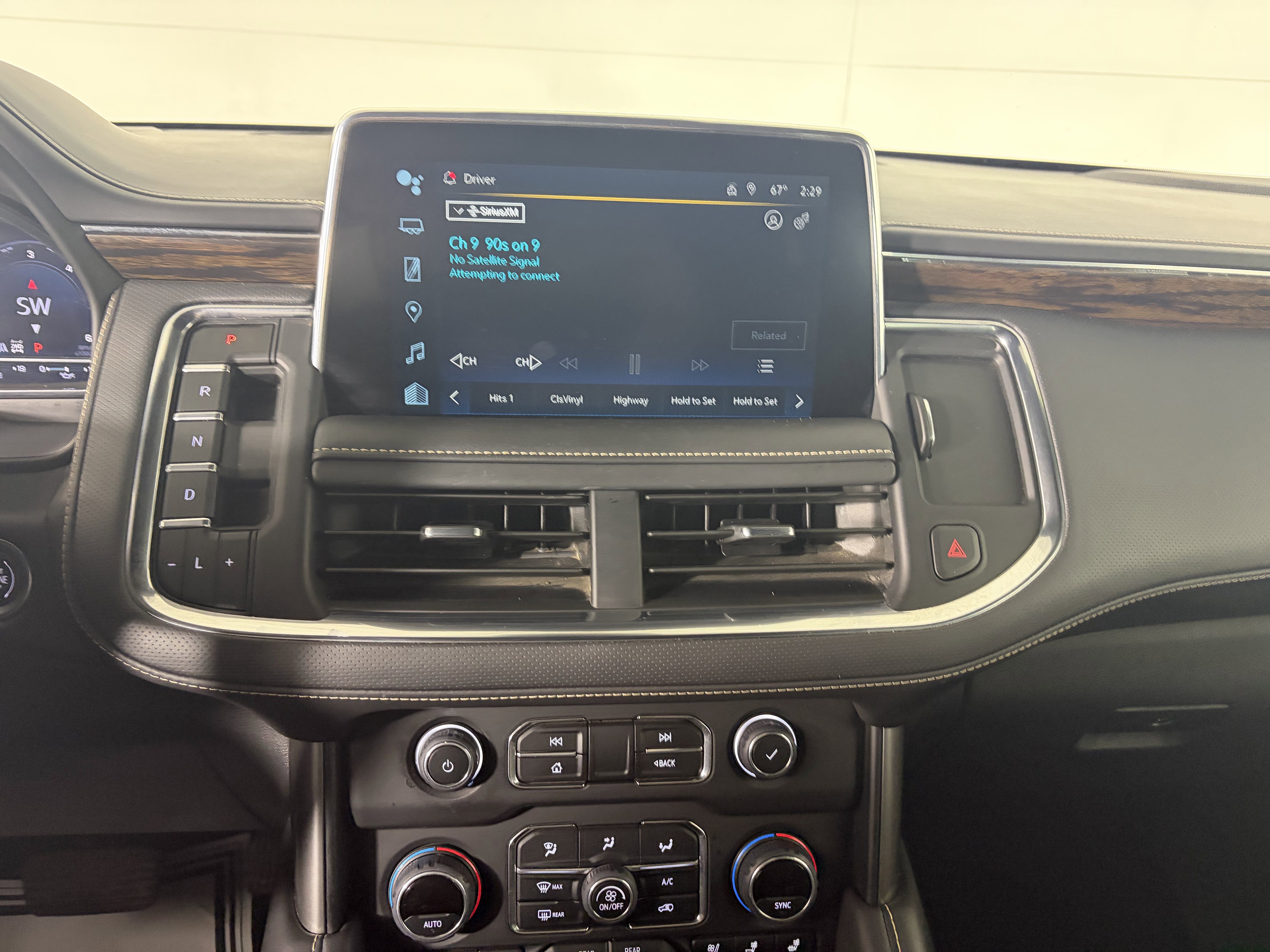 Used 2024 Chevrolet Tahoe Premier image 27