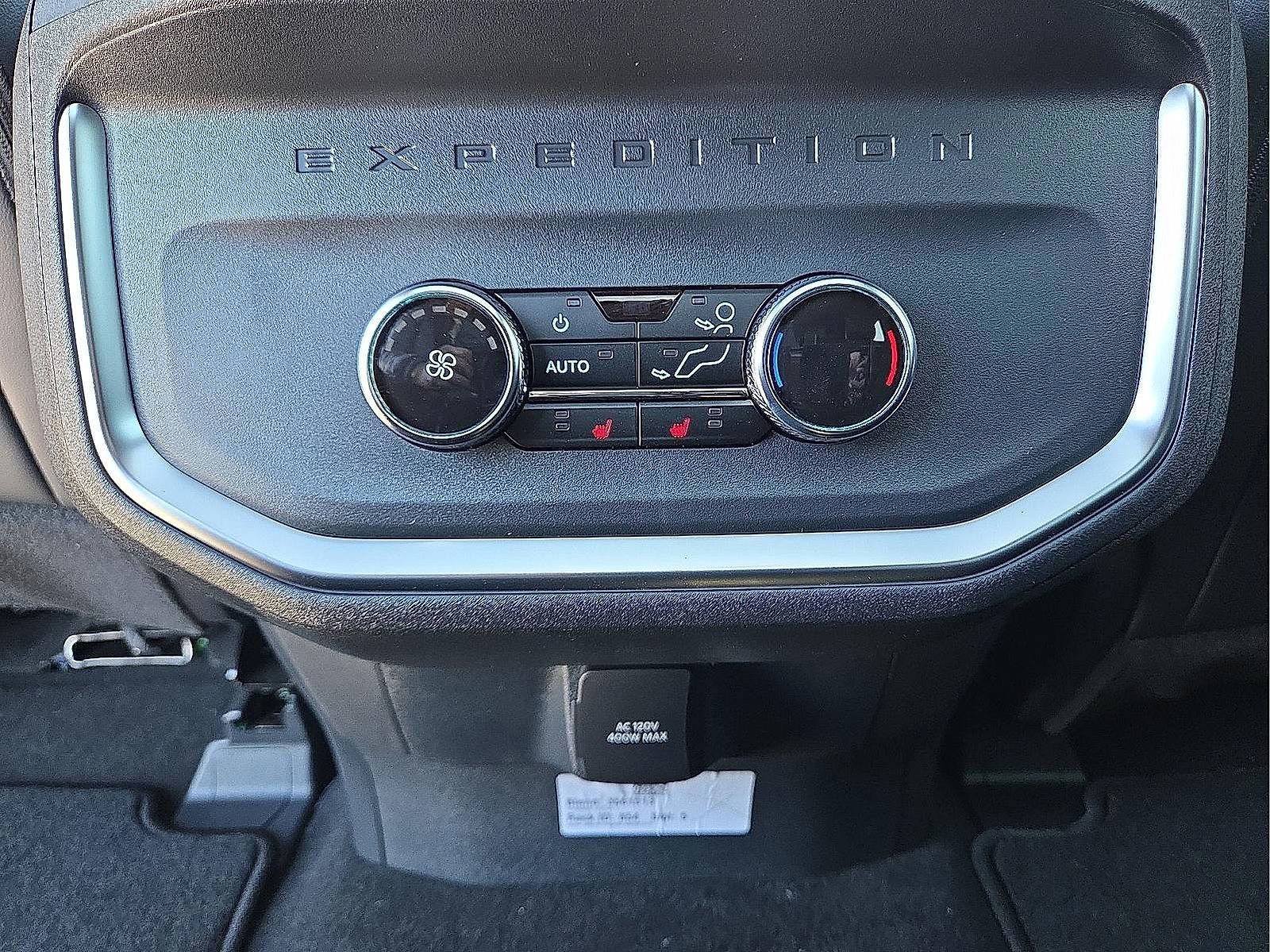 New 2026 Ford Expedition Platinum w/ Stealth Performance Package AWD/4WD image 14