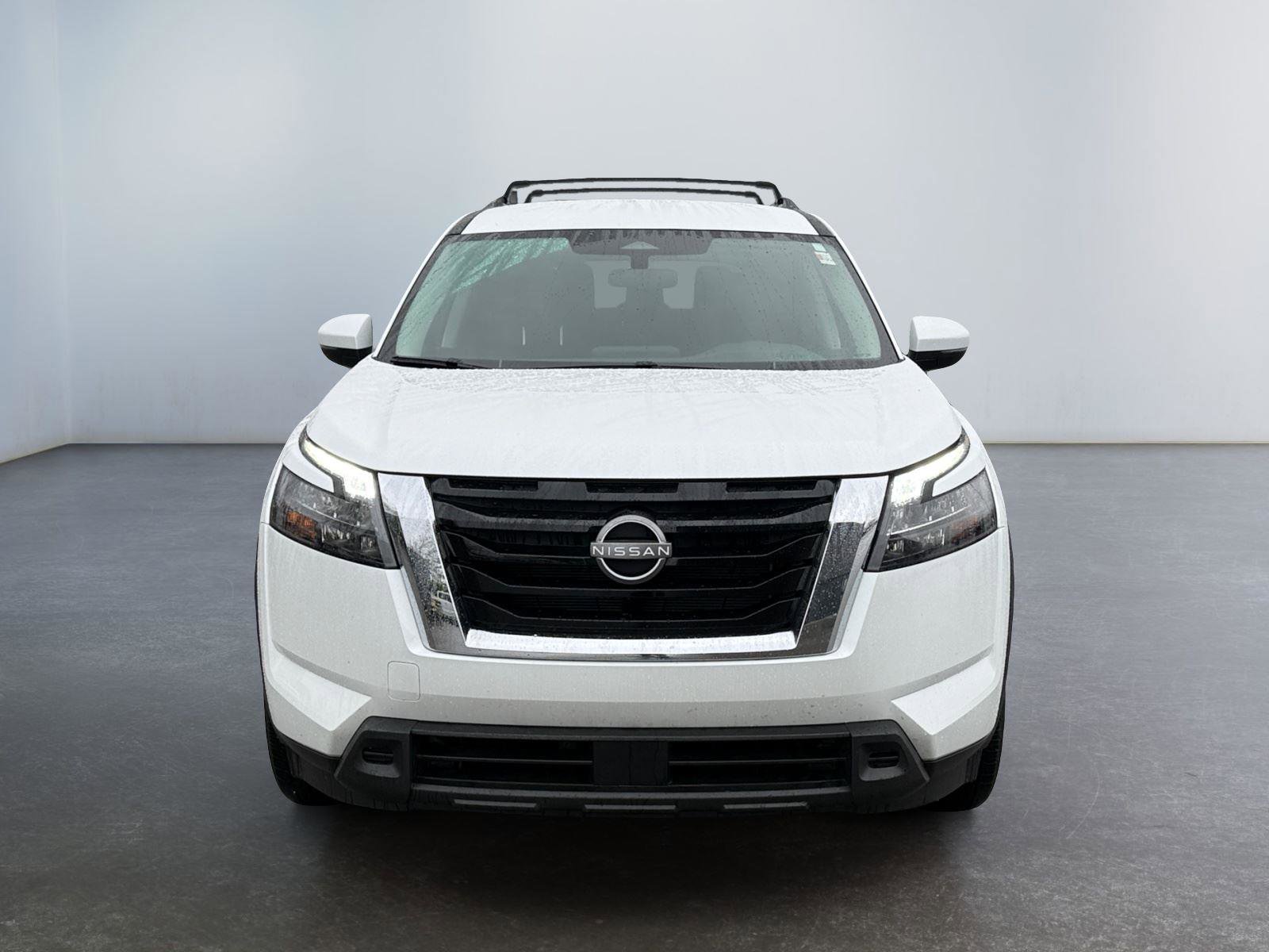 Used 2025 Nissan Pathfinder SV w/ Cargo Package image 8