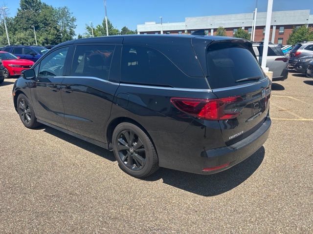 Used 2024 Honda Odyssey Sport image 4