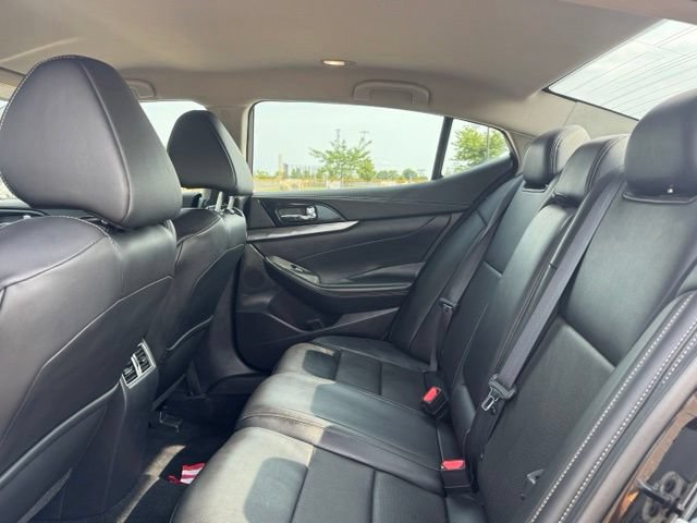 Used 2021 Nissan Maxima 3.5 SV w/ Floor Mat Group FWD image 31