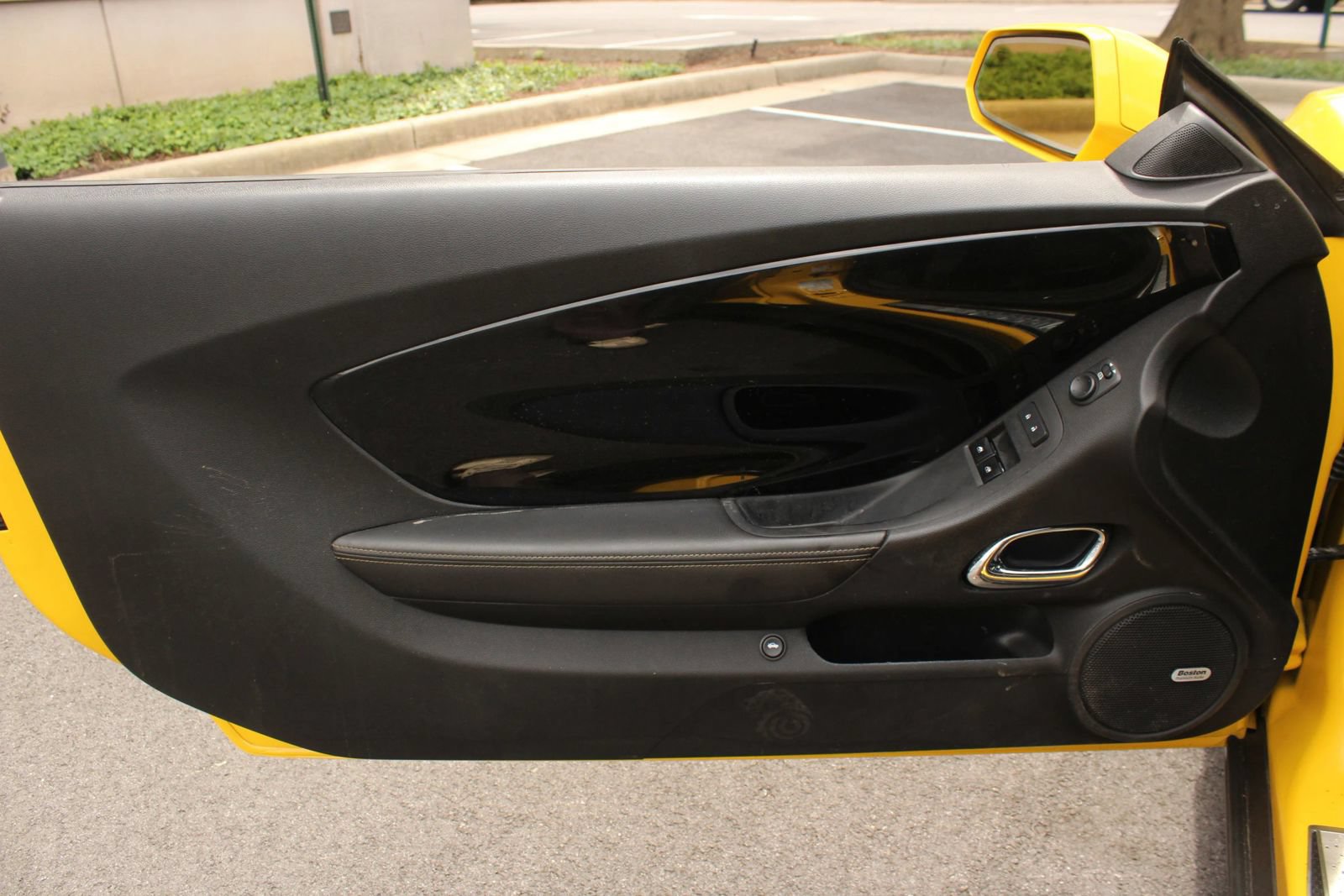 Used 2012 Chevrolet Camaro SS w/ Transformers 3 Edition RWD image 15