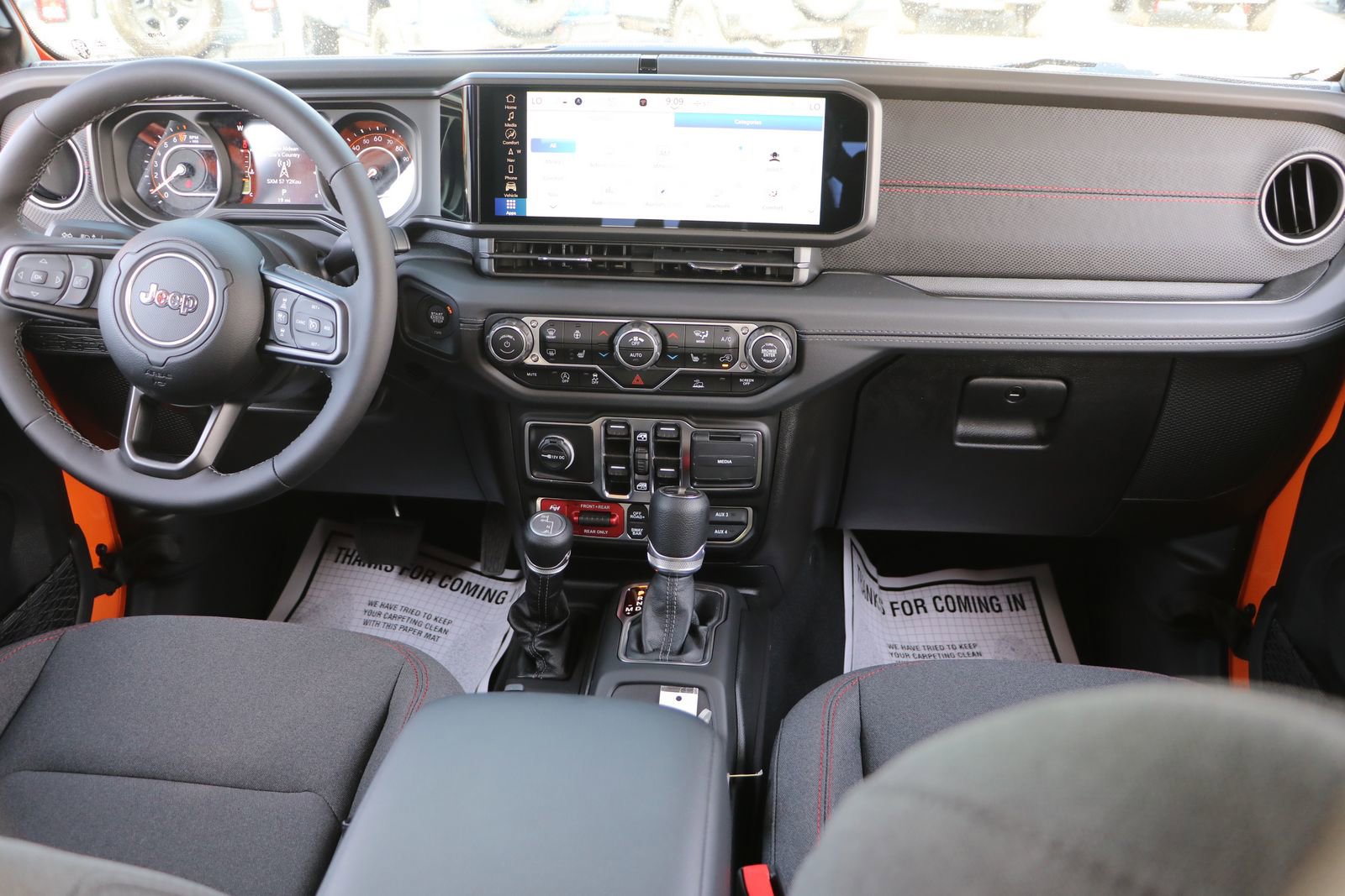 New 2025 Jeep Gladiator Rubicon w/ Convenience Group image 15