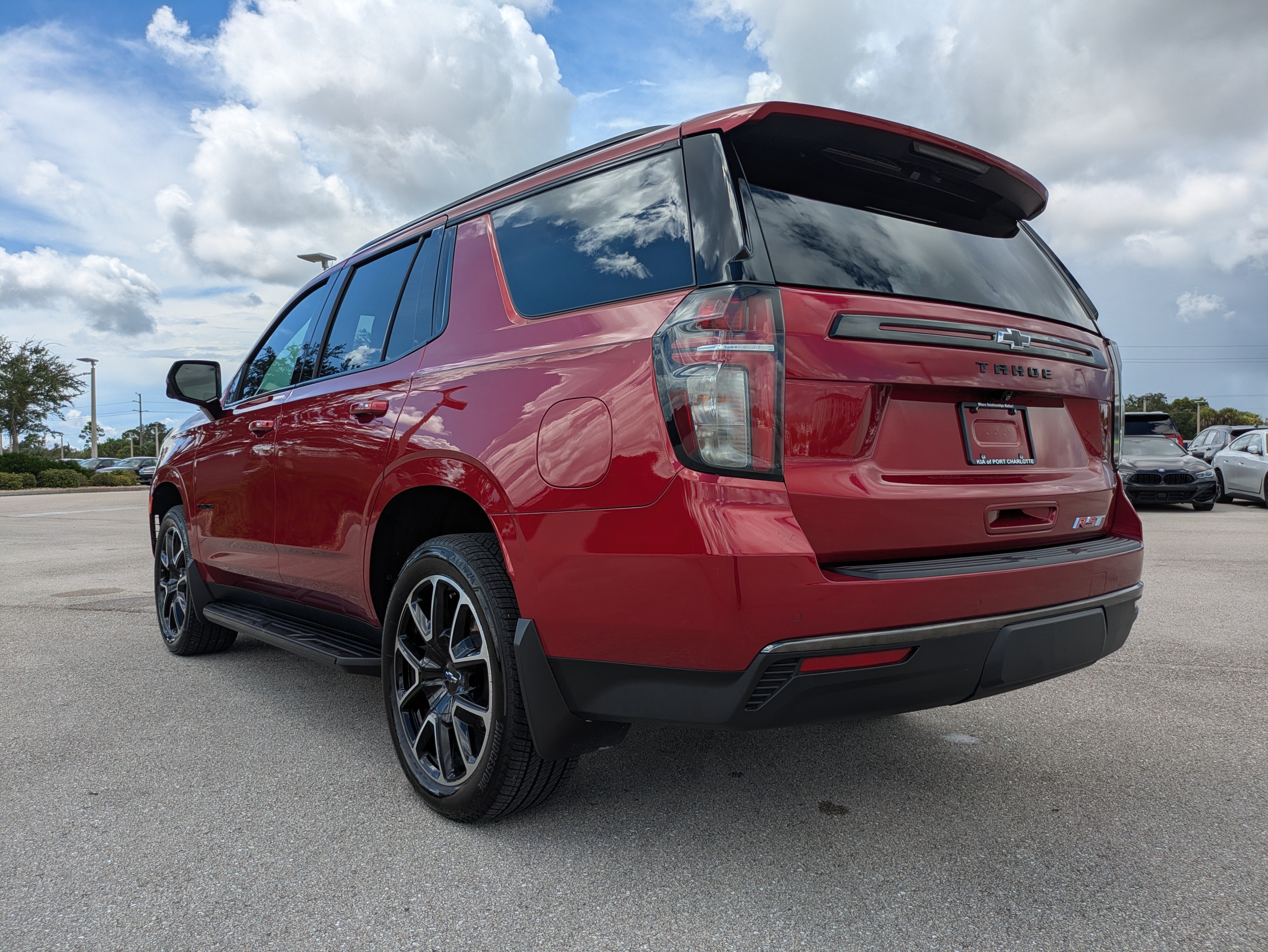 Used 2021 Chevrolet Tahoe RST w/ Luxury Package RWD image 6
