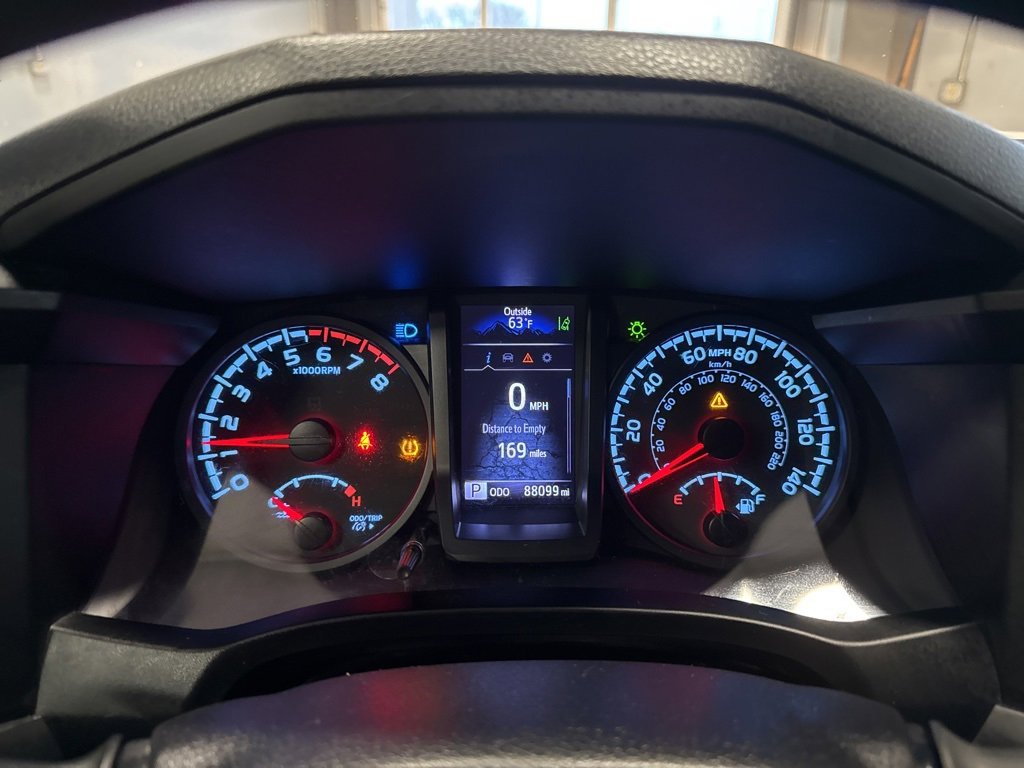 Used 2020 Toyota Tacoma SR image 21