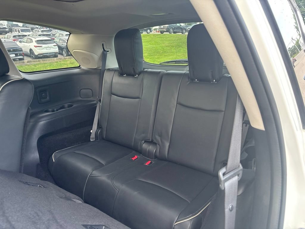 Used 2019 INFINITI QX60 Luxe w/ Sensory Package AWD/4WD image 11