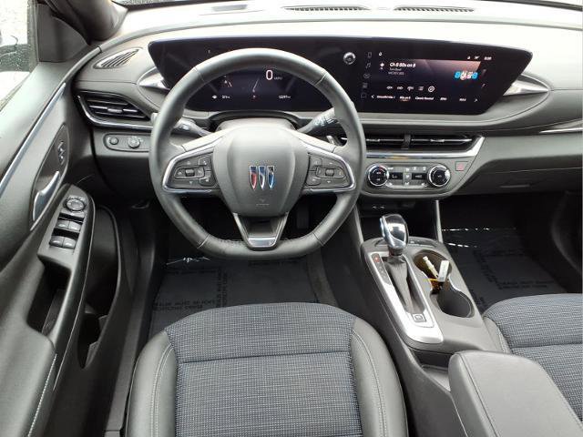 Used 2024 Buick Envista Preferred w/ Convenience I Package image 11