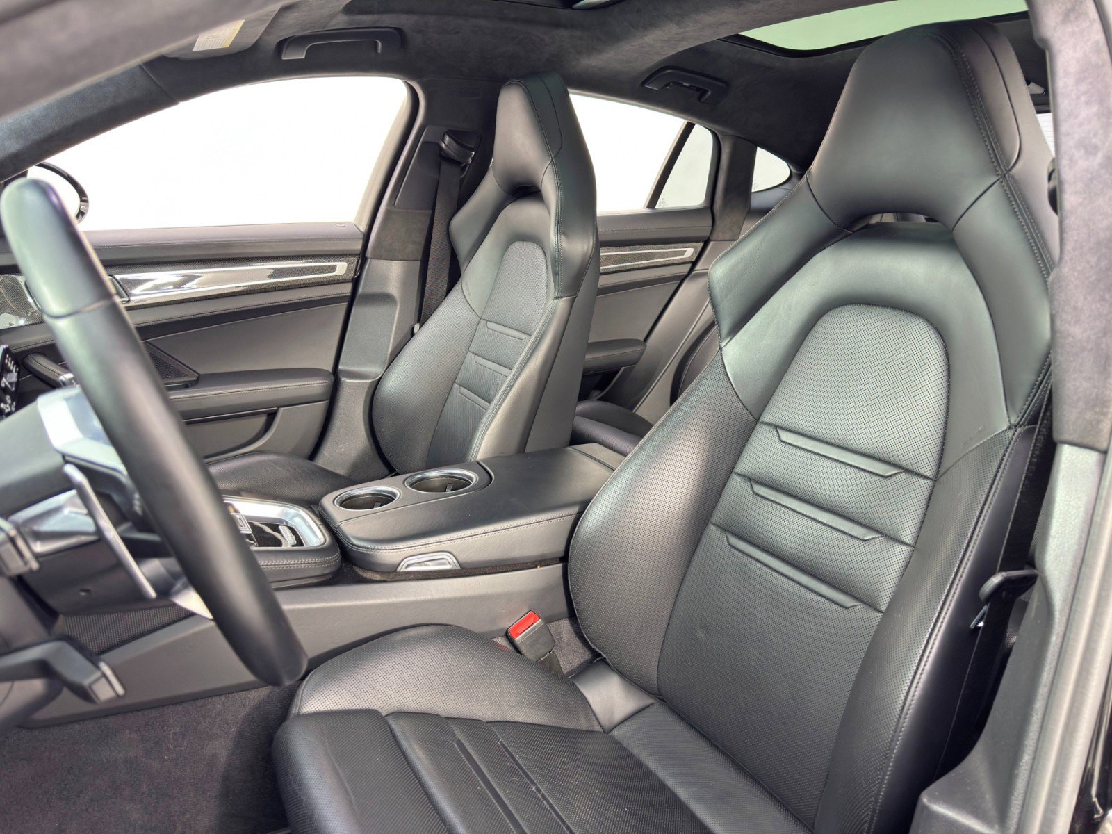 Used 2020 Porsche Panamera GTS w/ Premium Package Plus image 42