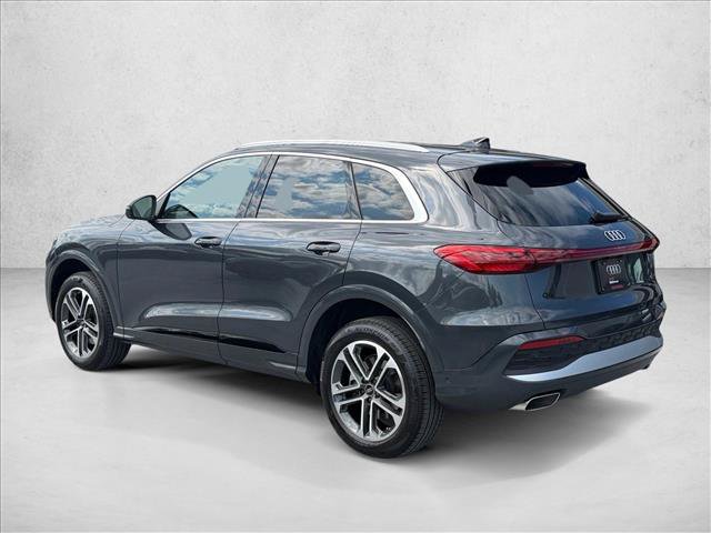 Used 2025 Audi Q5 Premium AWD/4WD image 8