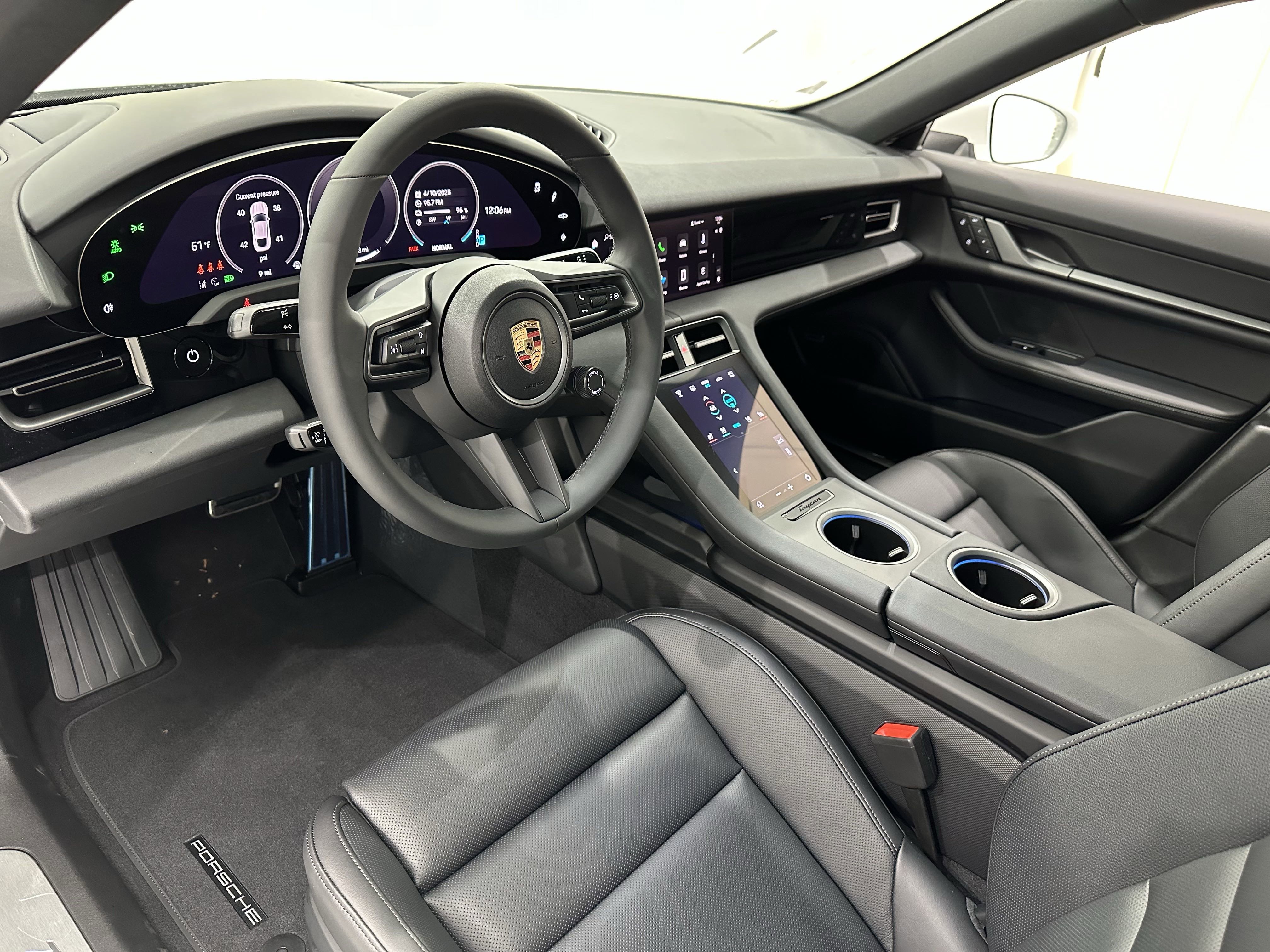 New 2025 Porsche Taycan image 4