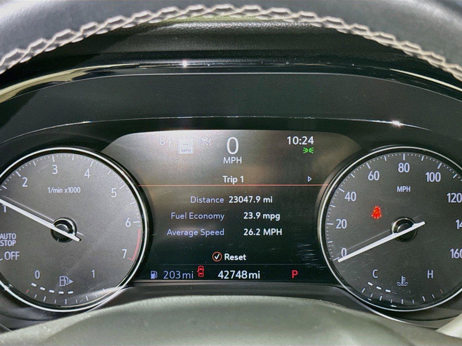 Certified 2022 Buick Envision Avenir w/ Technology Package II FWD image 42