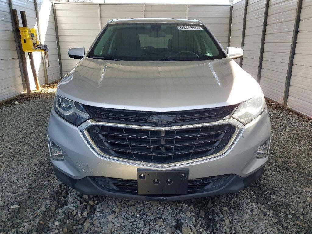 Used 2020 Chevrolet Equinox LT image 2