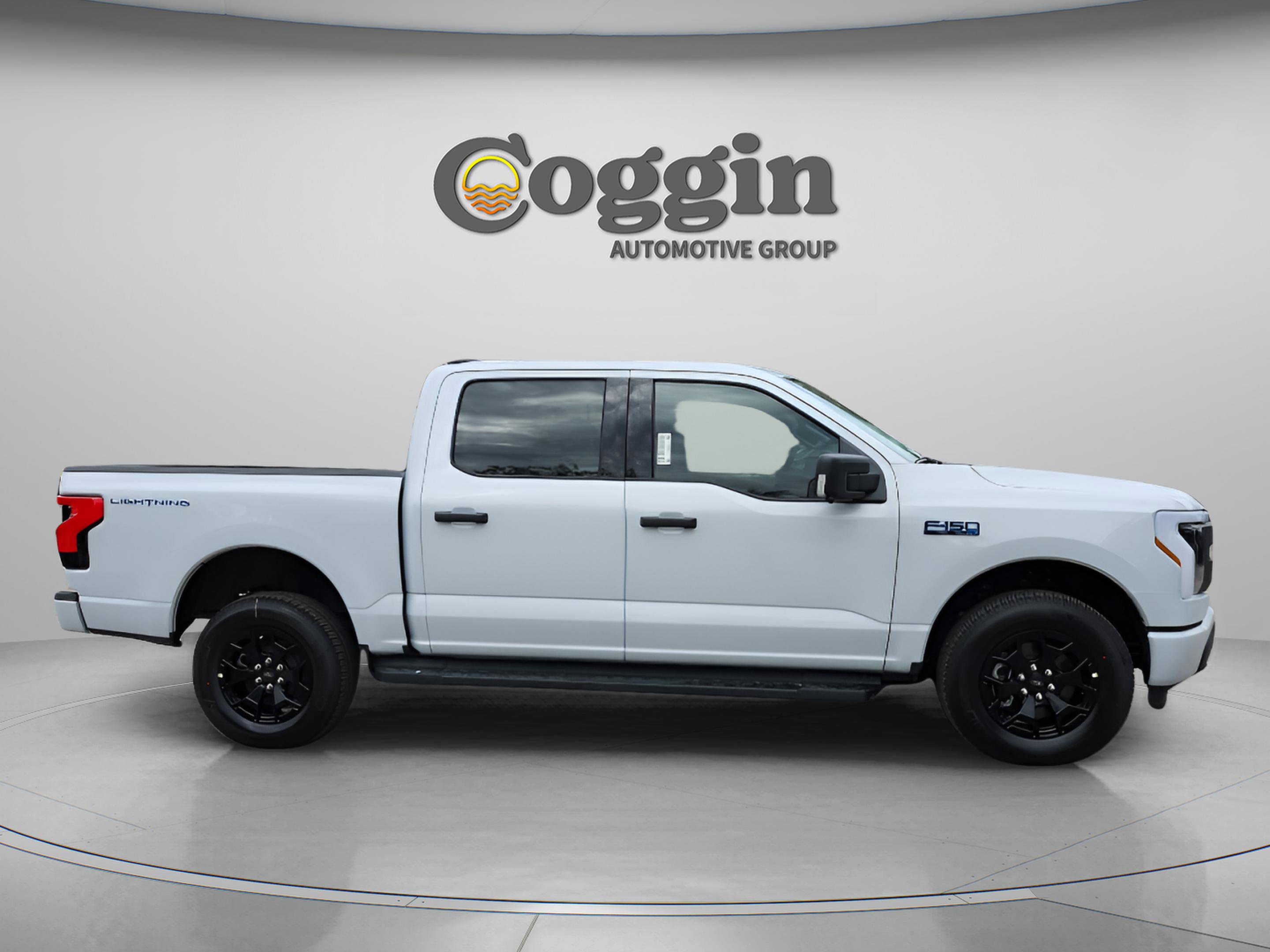 New 2025 Ford F150 Lightning XLT image 6