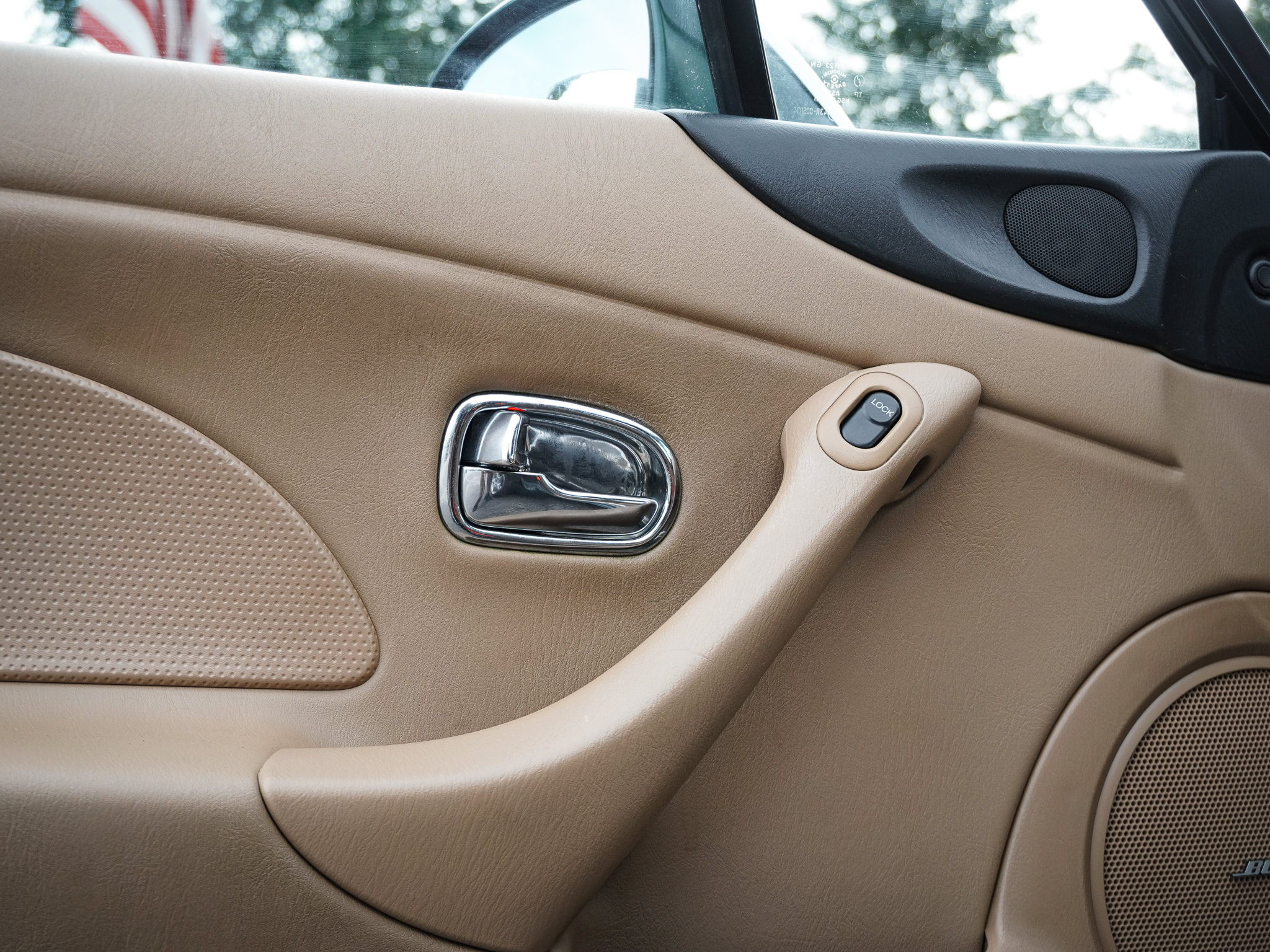Used 2002 MAZDA MX-5 Miata LS RWD image 15