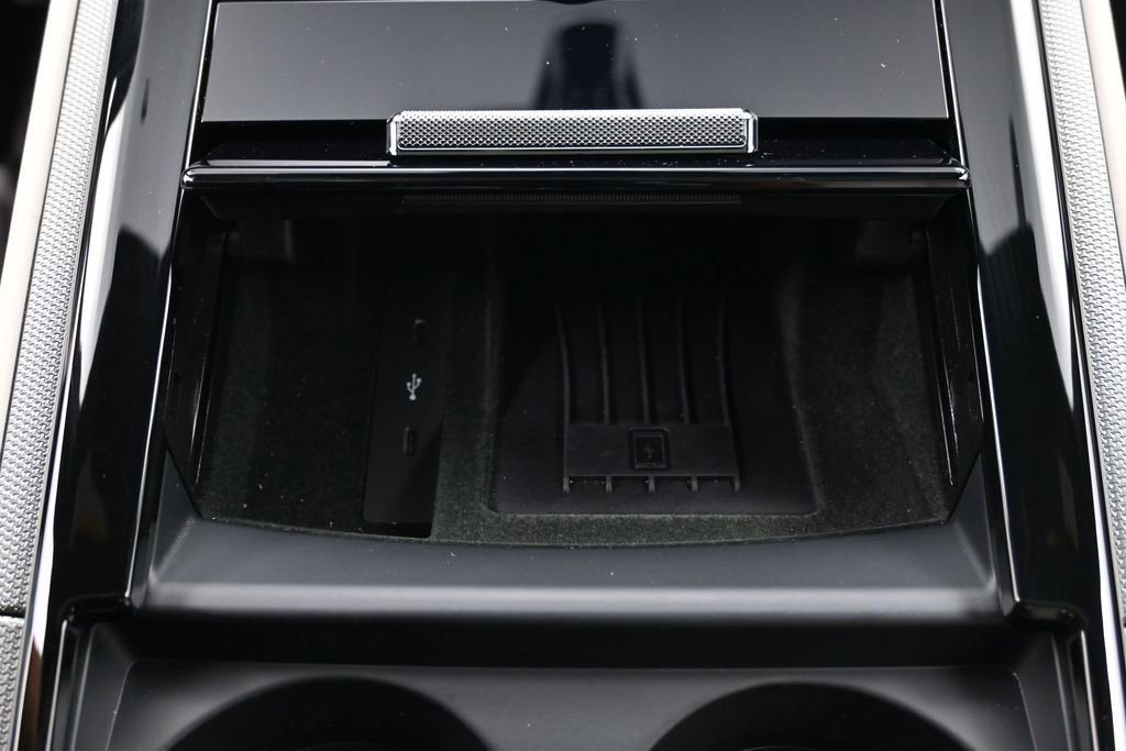 Certified 2026 Porsche Panamera image 23