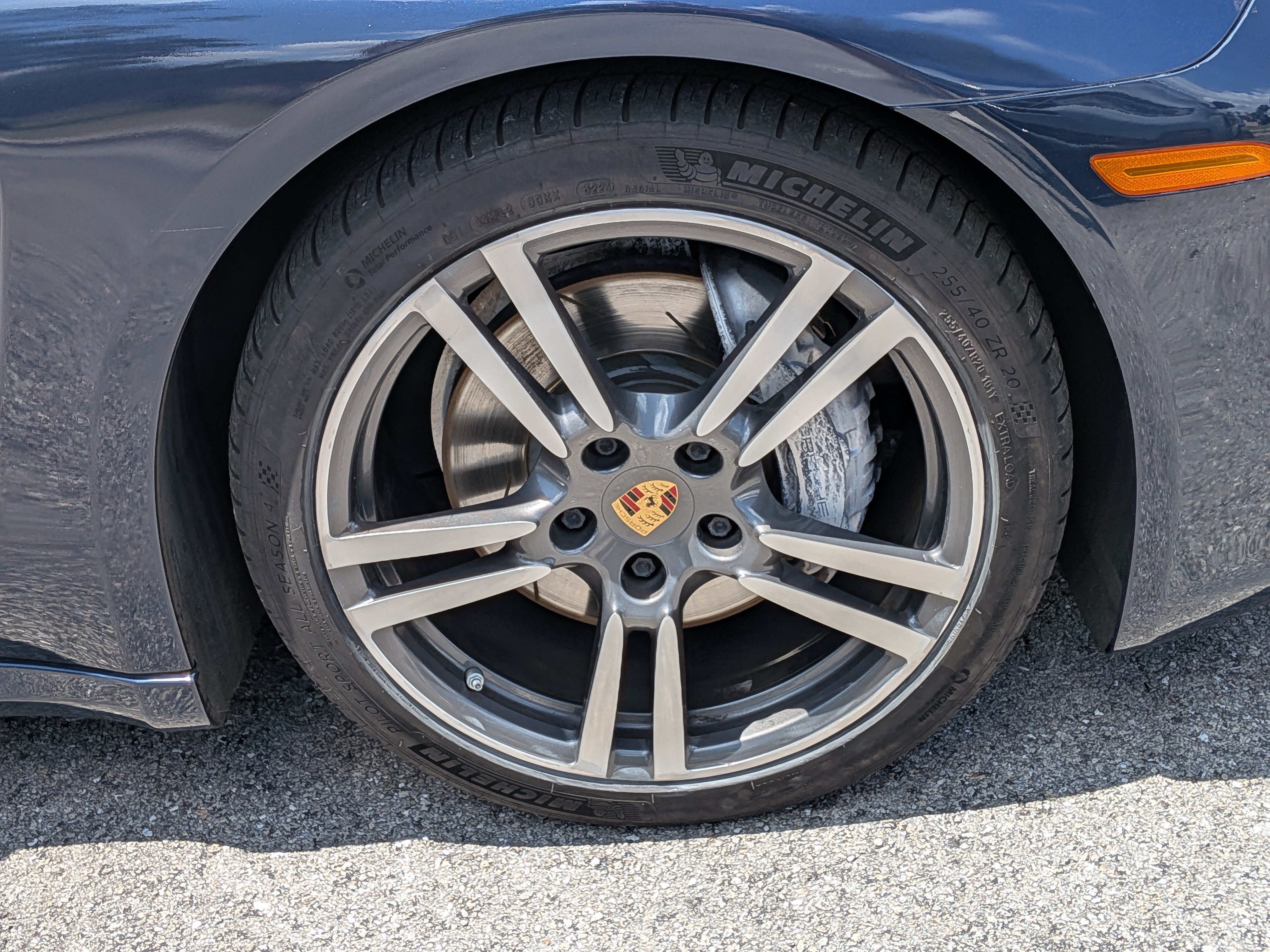 Used 2015 Porsche Panamera 4 AWD/4WD image 11