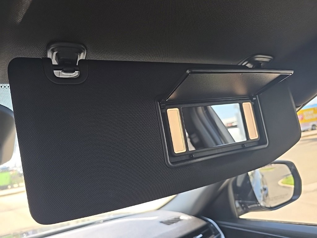 New 2025 Jeep Grand Cherokee Altitude image 44