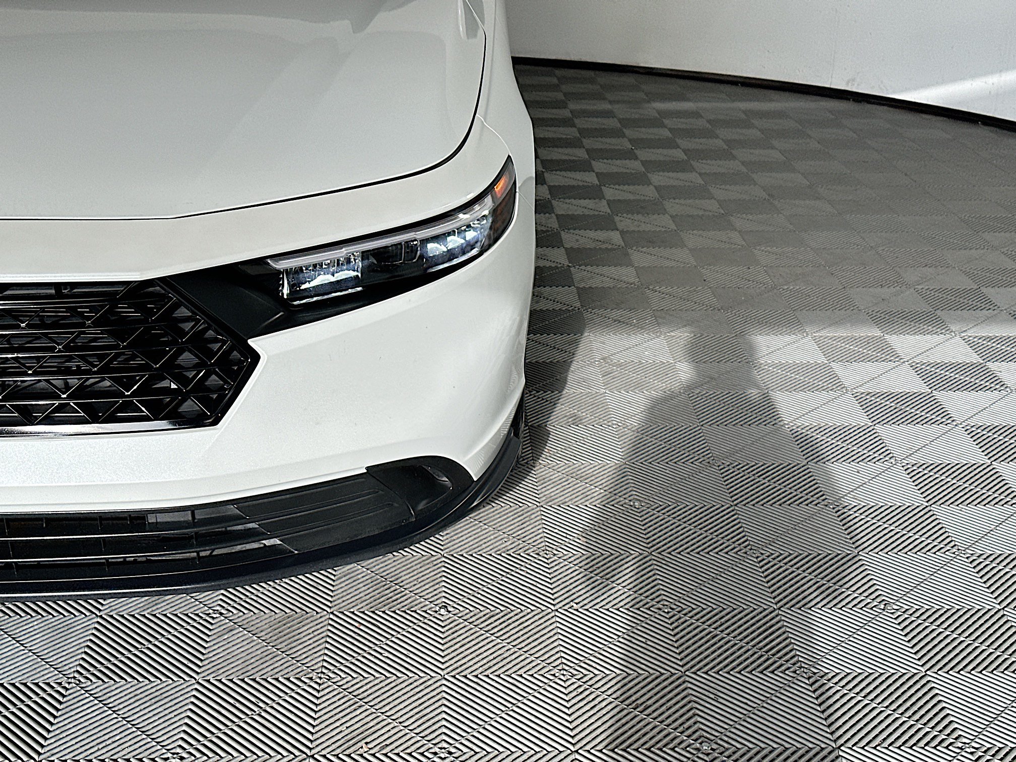 Used 2023 Honda Accord LX image 9