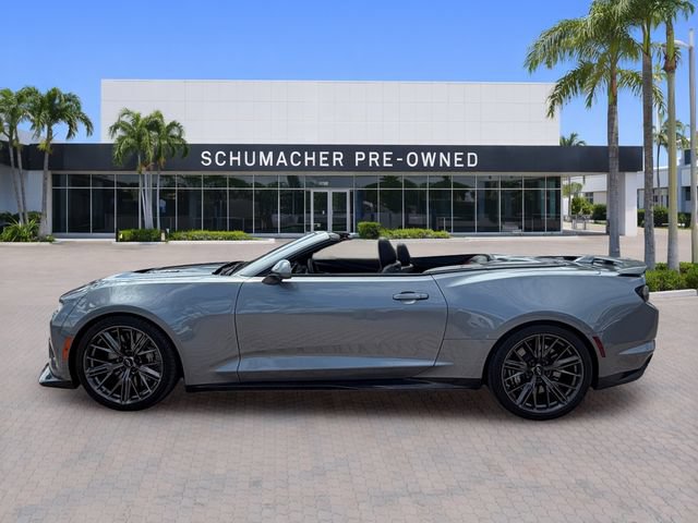 Used 2022 Chevrolet Camaro ZL1 RWD image 4