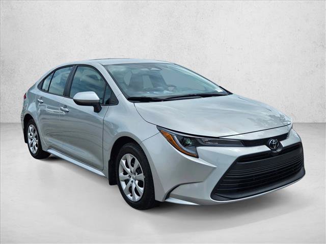 Used 2025 Toyota Corolla LE FWD video 3