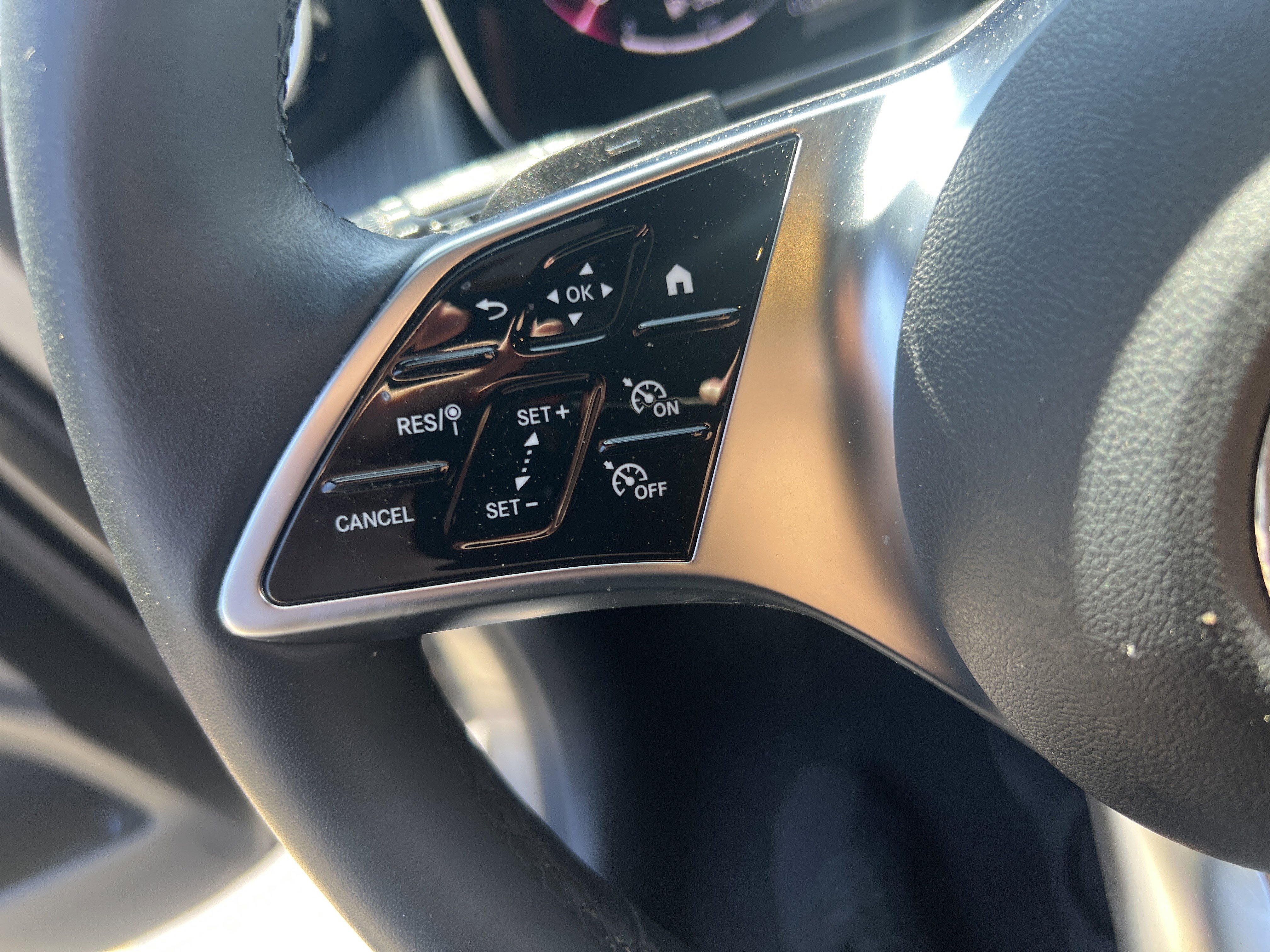Certified 2024 Mercedes-Benz GLC 300 4MATIC image 18