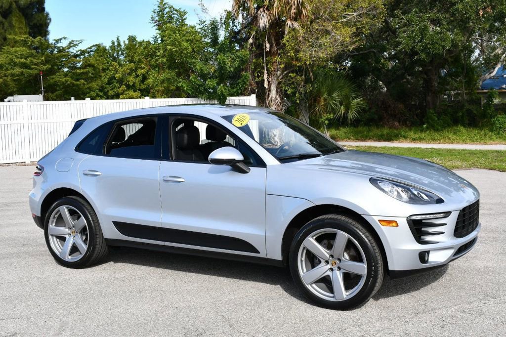 Used 2018 Porsche Macan image 8