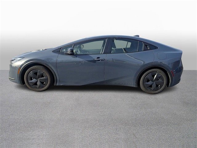 Used 2025 Toyota Prius LE image 7