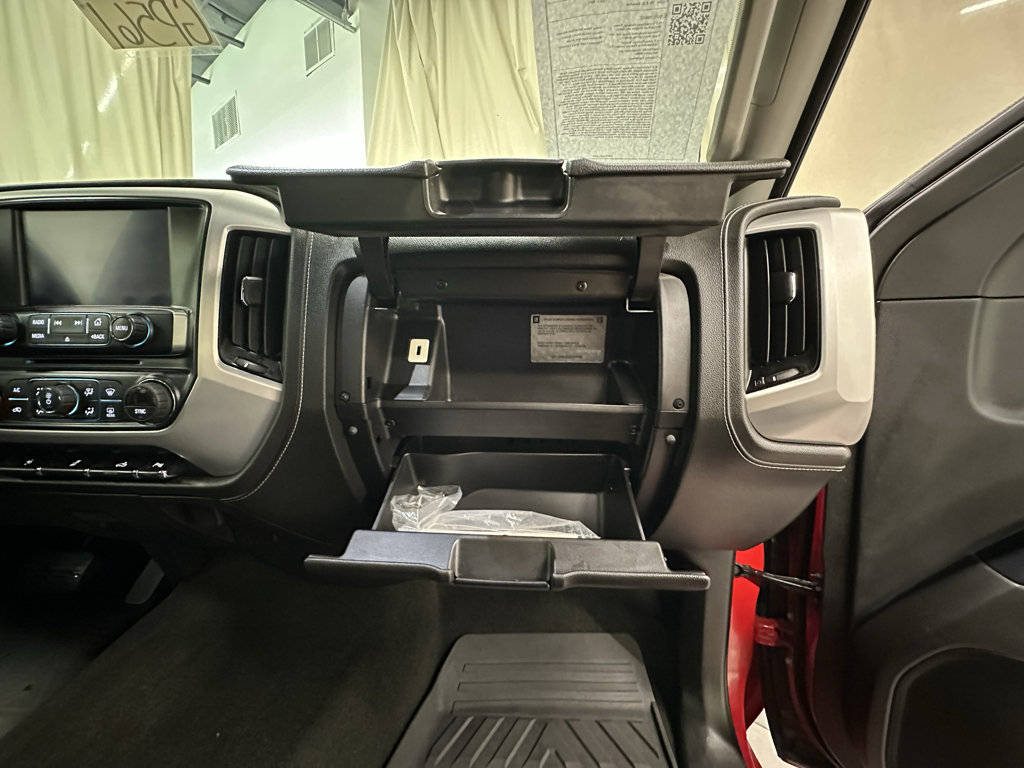 Used 2018 GMC Sierra 1500 SLE w/ SLE Value Package AWD/4WD image 16