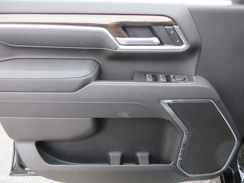 New 2026 Chevrolet Silverado 3500 LT image 24