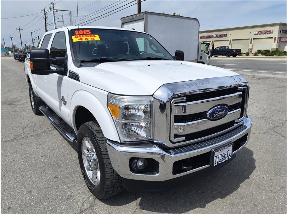 Used 2015 Ford F250 Lariat w/ Lariat Ultimate Package image 3
