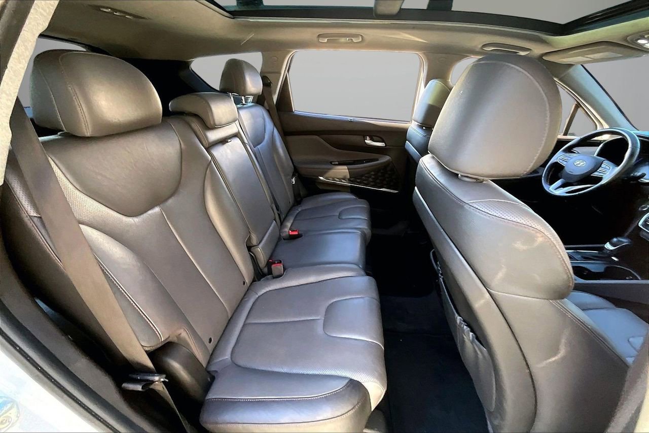 Used 2020 Hyundai Santa Fe SEL w/ Convenience + Premium Package image 24