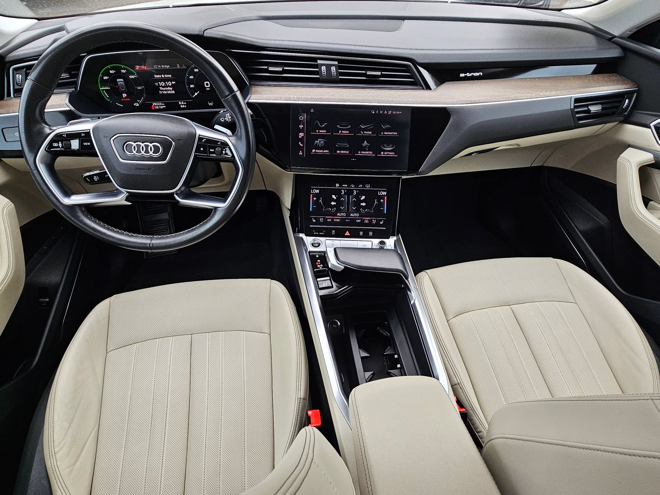 Used 2024 Audi Q8 e-tron Premium Plus w/ Premium Plus Package AWD/4WD image 20