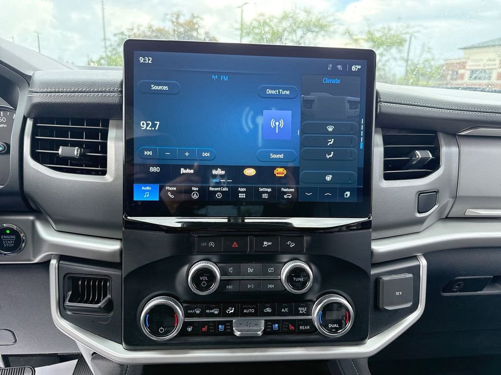 Used 2024 Ford Expedition Max XLT image 20