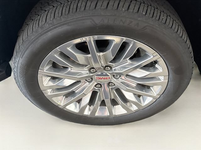 Used 2023 GMC Yukon SLE w/ LPO, Floor Liner Package AWD/4WD image 30